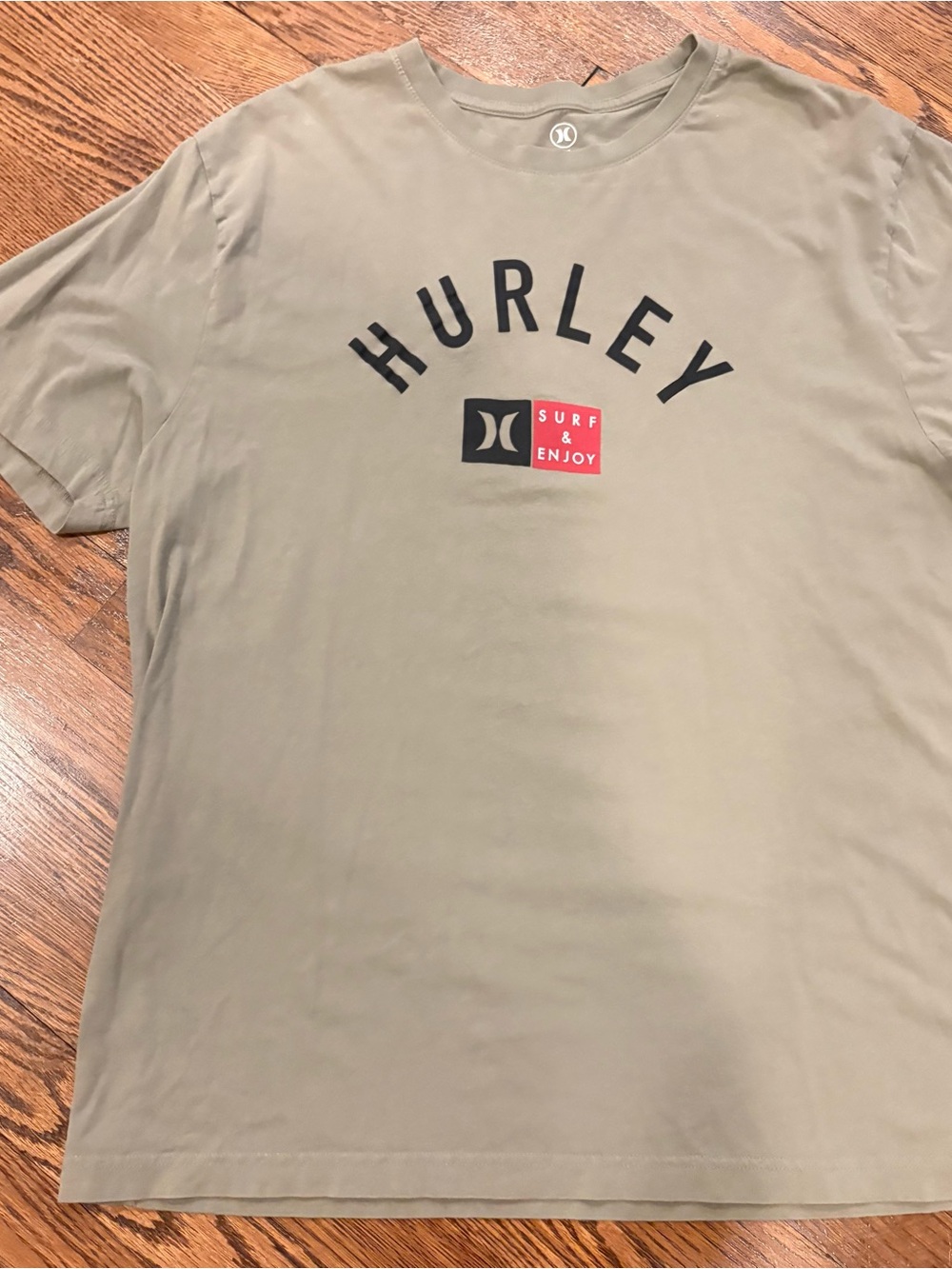 Hurley Men's Short Sleeve Tee in Olive Green